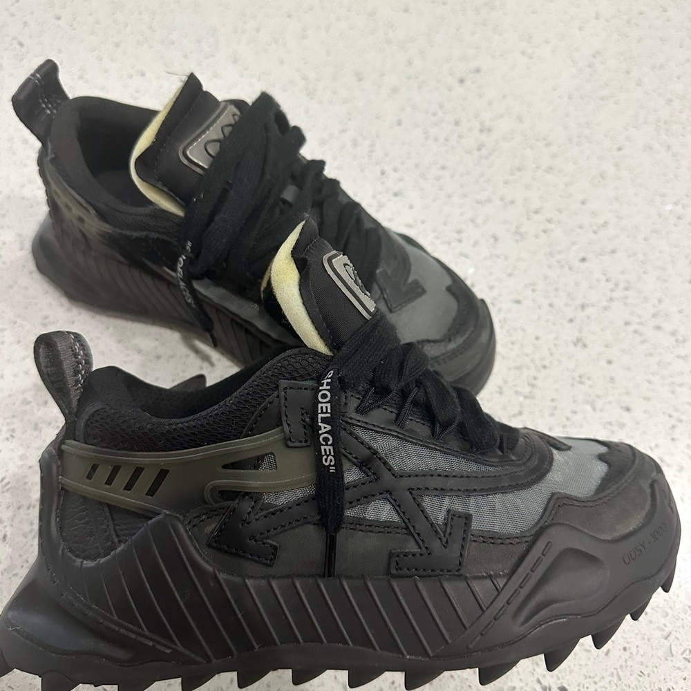 Off-White Black and Gray Sneakers